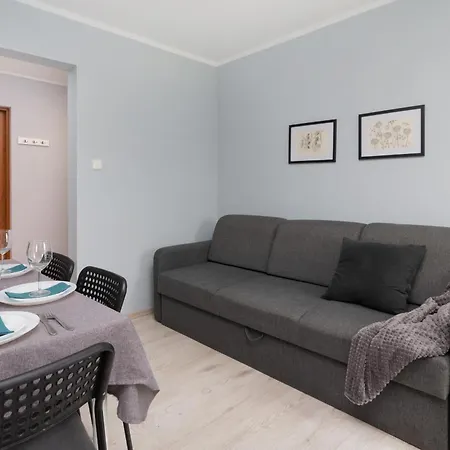 Dworska Close To The Beach By Renters Apartman *